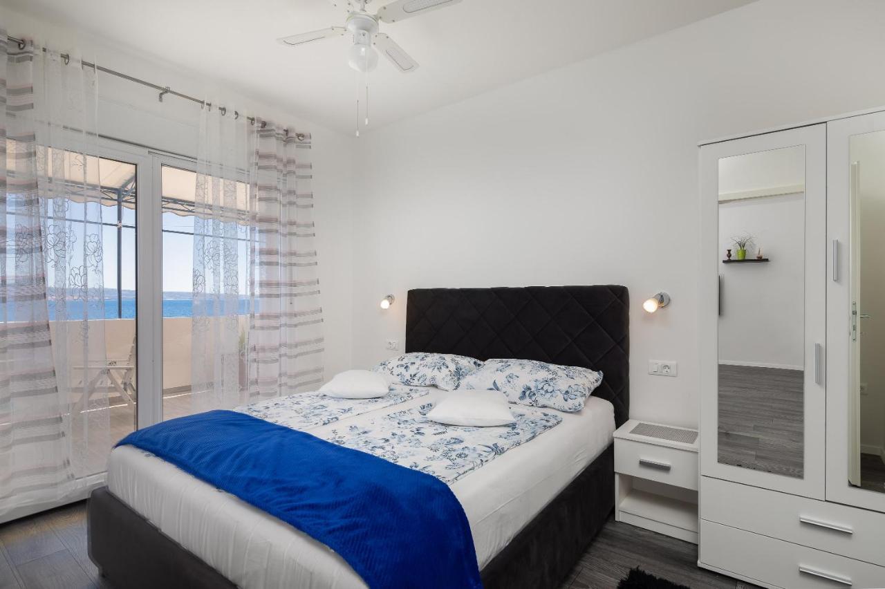 Seaside Deluxe Apartment Jesenice  Bagian luar foto