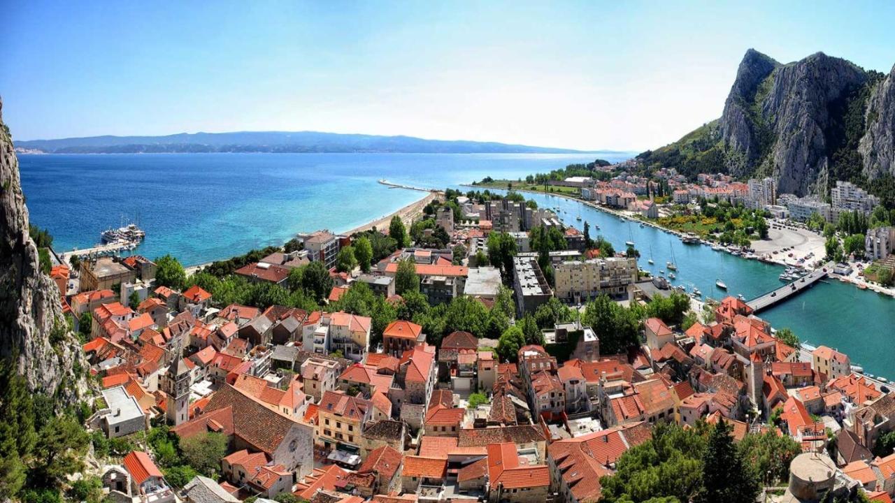 Seaside Deluxe Apartment Jesenice  Bagian luar foto